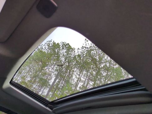 Used 2023 GMC Sierra 1500 AT4 w/ Technology Package image 25