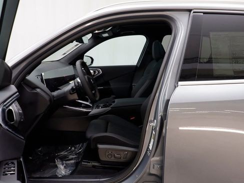 New 2026 BMW X3 xDrive30 w/ Premium Package image 6