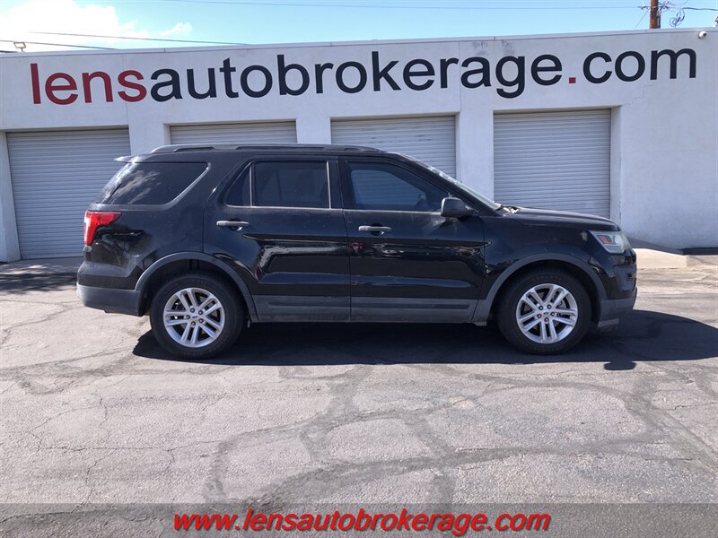 Used 2016 Ford Explorer FWD image 1