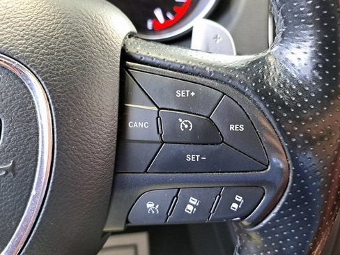 Used 2020 Dodge Durango R/T w/ Technology Group AWD/4WD image 11