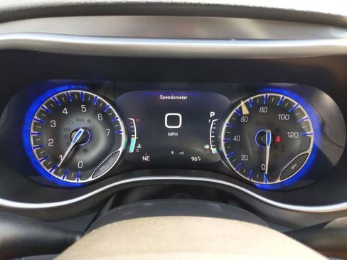 New 2026 Chrysler Pacifica Select image 25