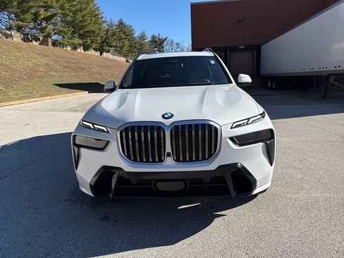 New 2024 BMW X7 xDrive40i w/ M Sport Package image 8