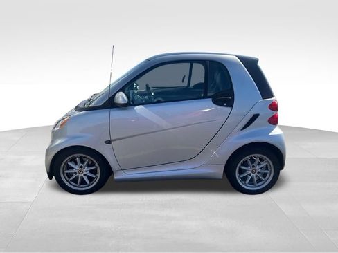 Used 2009 smart fortwo passion RWD image 10