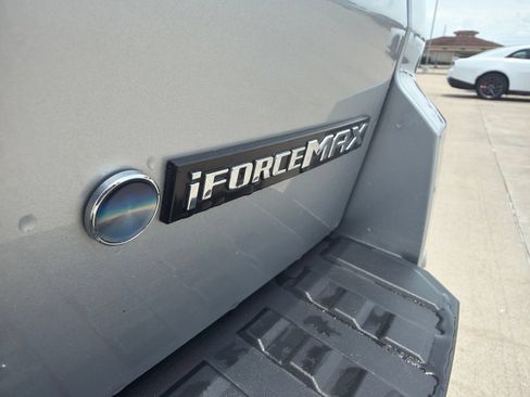 Used 2025 Toyota 4Runner TRD Off-Road Premium AWD/4WD image 7