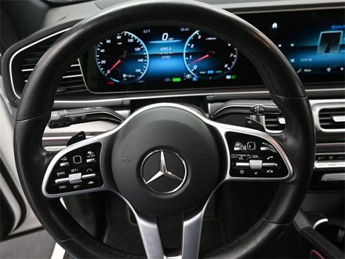 Used 2022 Mercedes-Benz GLS 450 4MATIC image 11