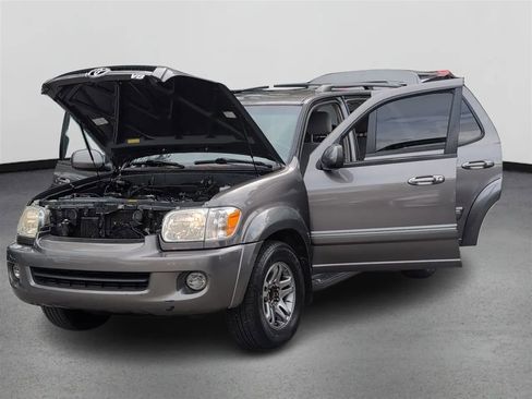 Used 2006 Toyota Sequoia SR5 image 24