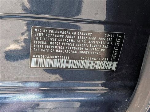 Used 2014 Volkswagen Golf 4-Door image 23