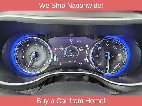 Used 2024 Chrysler Pacifica Touring-L FWD image 28