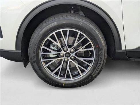 New 2025 Ford Escape SE image 9