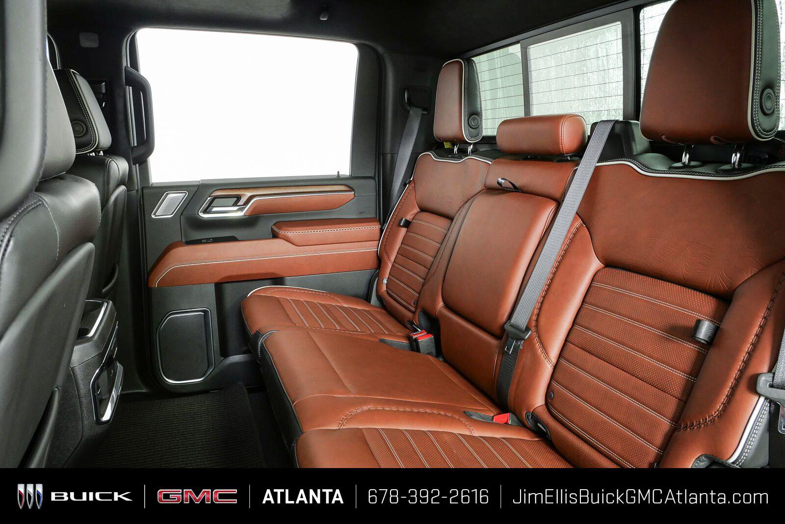 Used 2024 GMC Sierra 2500 Denali Ultimate w/ Max Trailering Package AWD/4WD image 18