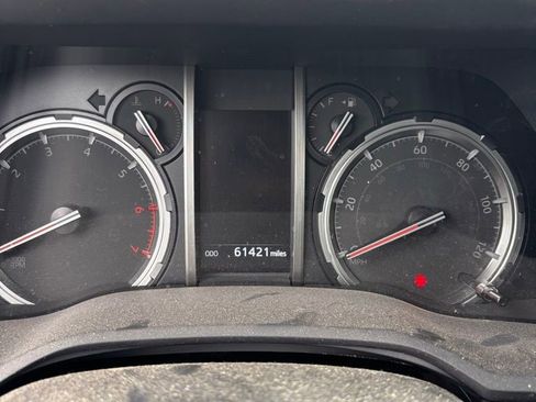 Used 2022 Toyota 4Runner Limited AWD/4WD image 9