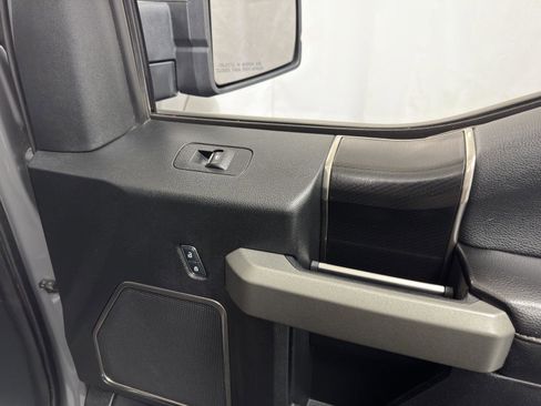 Used 2018 Ford F150 Raptor w/ Equipment Group 802A Luxury image 37