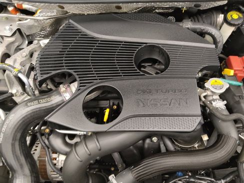 Used 2017 Nissan Sentra NISMO w/ NISMO Premium Package image 30