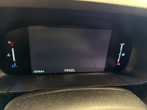 Used 2025 Ford Maverick XL w/ Equipment Group 102A AWD/4WD image 5
