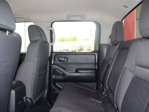 Used 2023 Nissan Frontier SV AWD/4WD image 31