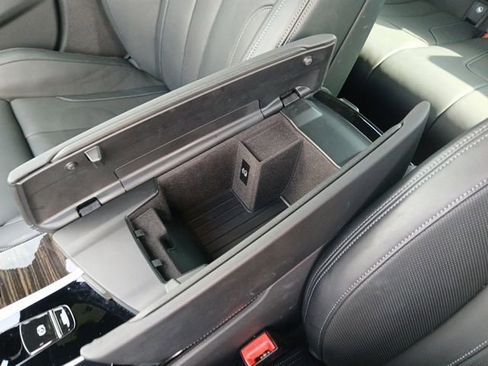 Used 2023 BMW M5 w/ Executive Package image 23