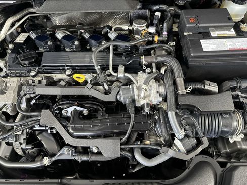 Used 2022 Toyota Corolla SE w/ Carpet Mat Package (TMS) FWD image 28
