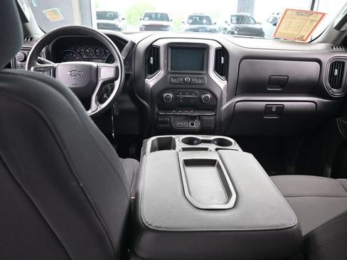Used 2021 Chevrolet Silverado 1500 Custom Trail Boss AWD/4WD image 38