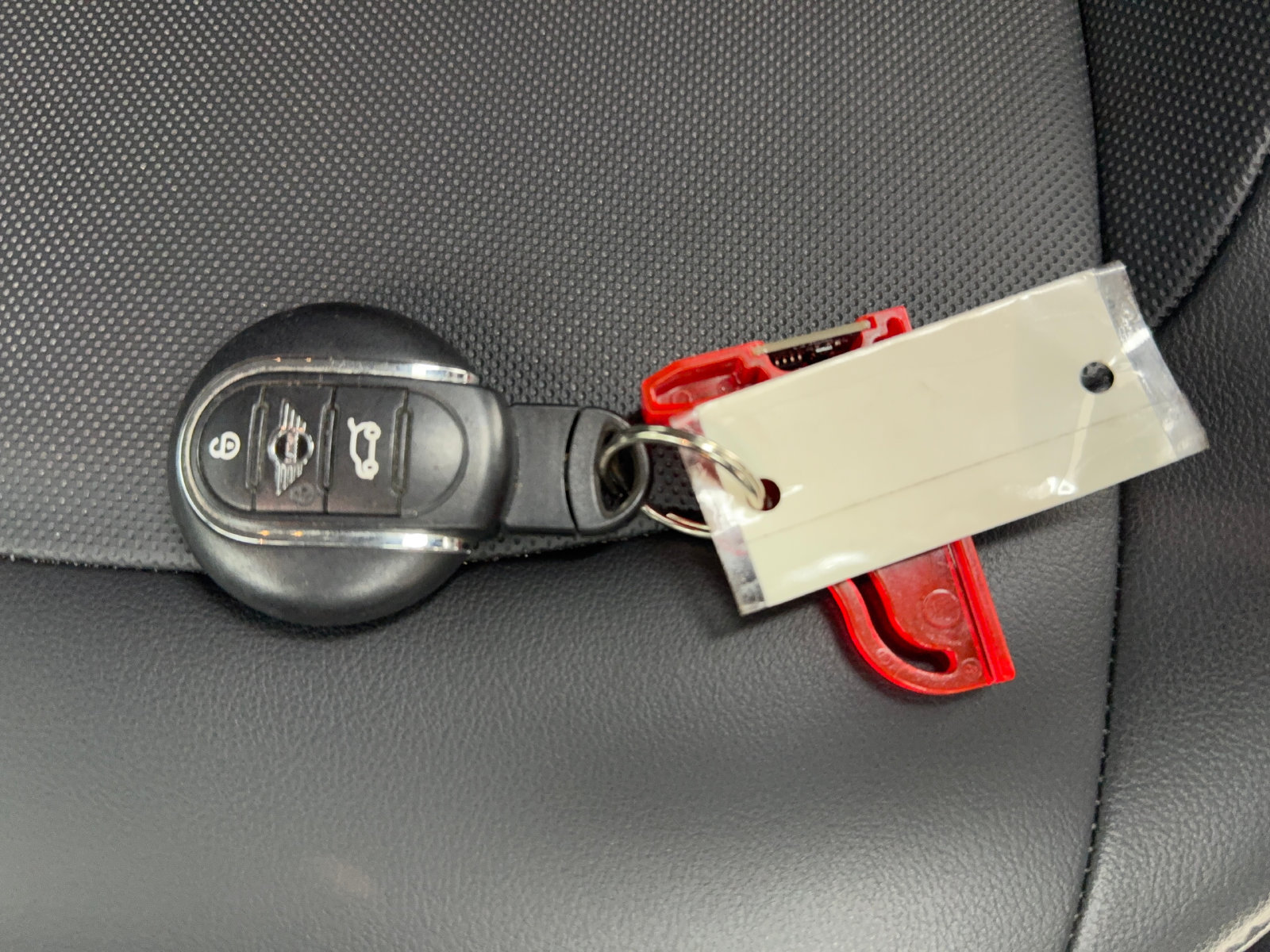 Used 2020 MINI Cooper 4-Door Hardtop FWD image 56