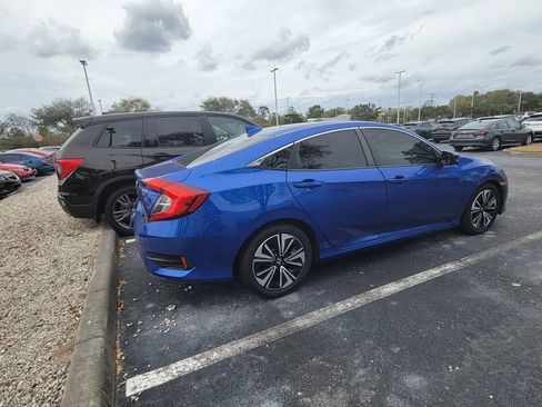 Used 2017 Honda Civic EX-T image 4