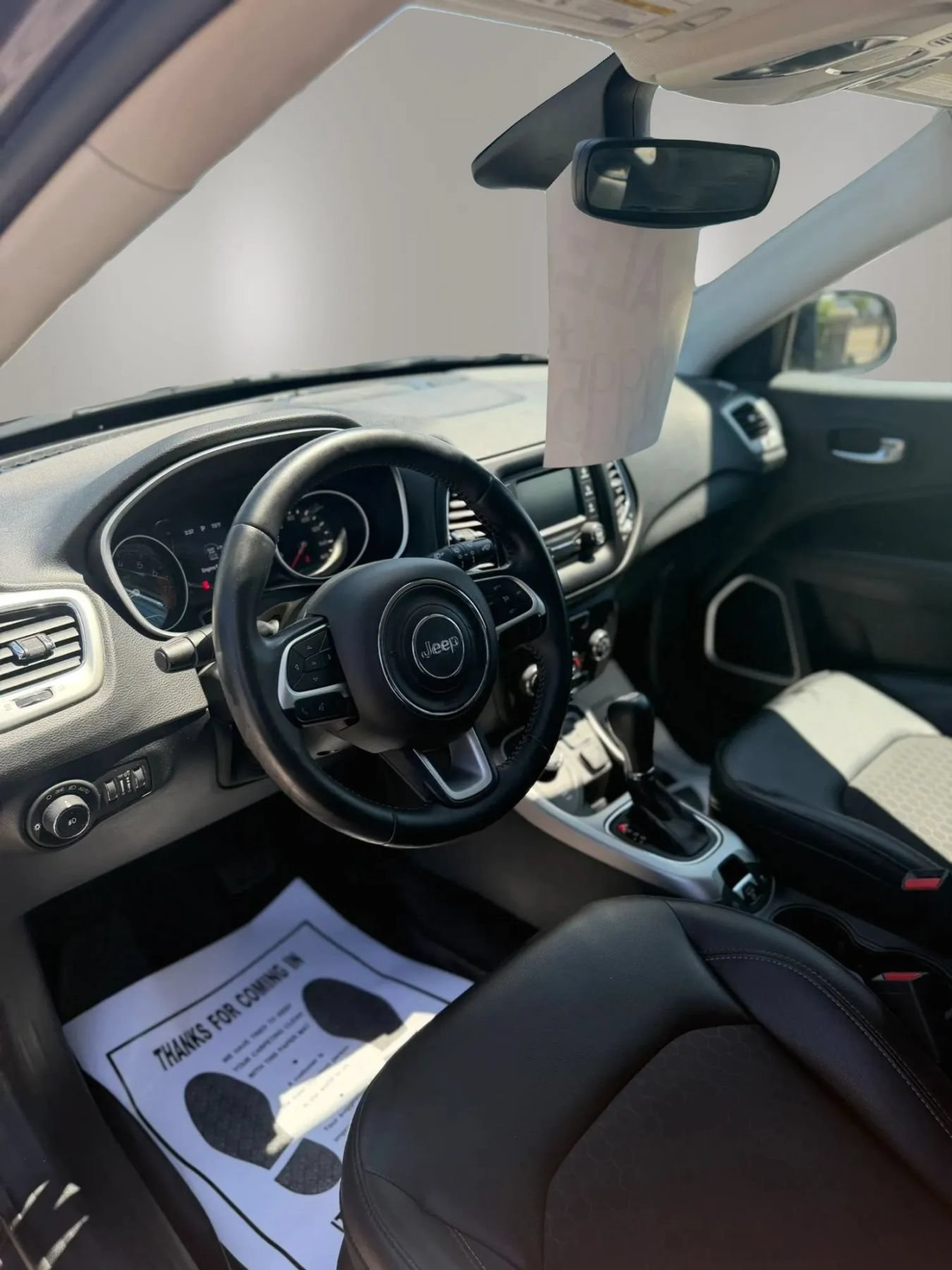 Used 2018 Jeep Compass Latitude AWD/4WD image 10