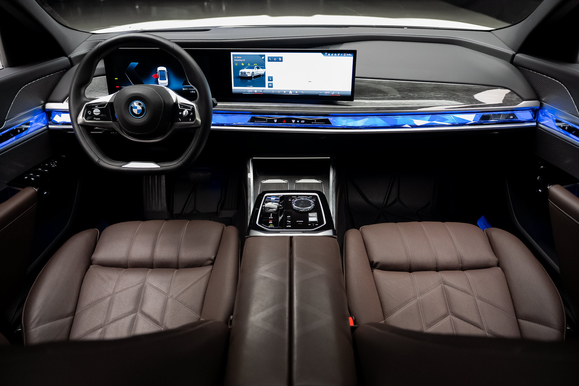 Used 2024 BMW i7 eDrive50 w/ Executive Package RWD image 41