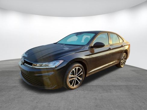 Used 2025 Volkswagen Jetta Sport FWD image 3