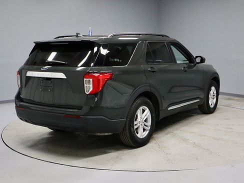 Certified 2022 Ford Explorer XLT image 11