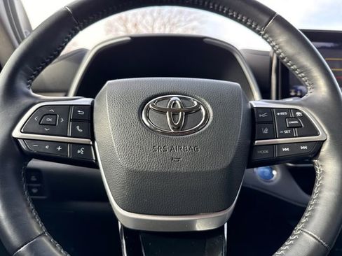 Used 2022 Toyota Highlander Limited FWD image 31