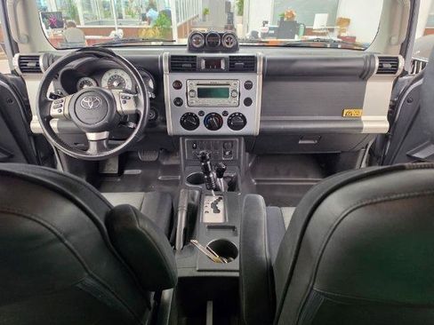 Used 2013 Toyota FJ Cruiser 4WD w/ Trail Teams Special Edition image 9