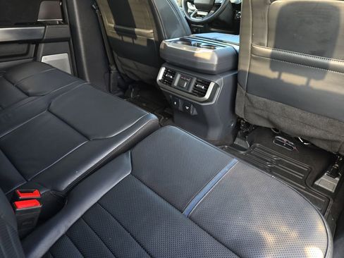 Used 2024 Ford F150 Platinum w/ Equipment Group 702A High image 11