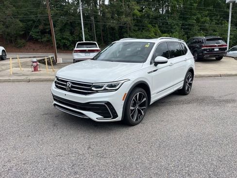 Used 2024 Volkswagen Tiguan SEL R-Line AWD/4WD image 38