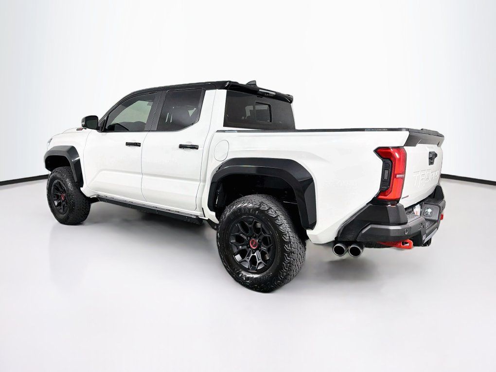 Used 2026 Toyota Tacoma TRD Pro AWD/4WD image 7