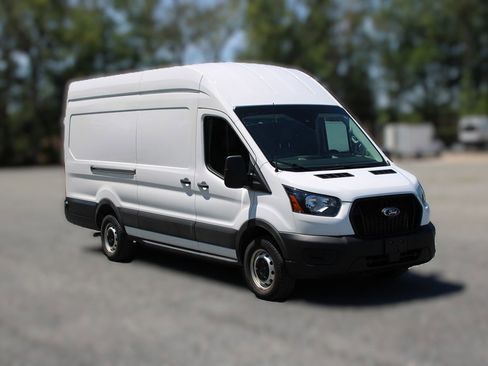 Used 2024 Ford Transit 250 148 High Roof Extended w/ Load Area Protection Package RWD image 3