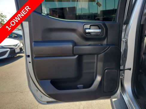 Used 2022 Chevrolet Silverado 1500 Custom w/ LPO, Dark Essentials Package RWD image 17