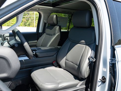 New 2026 Ford Expedition Max Active AWD/4WD image 15