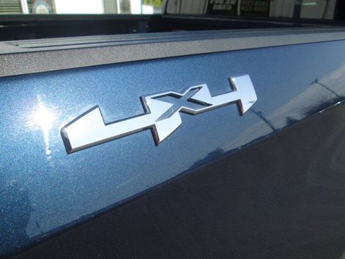 Used 2023 GMC Sierra 1500 SLT image 10