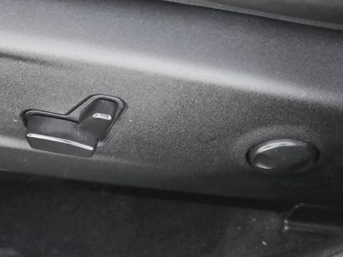 Used 2022 Chrysler 300 Touring L w/ Popular Equipment Group image 20