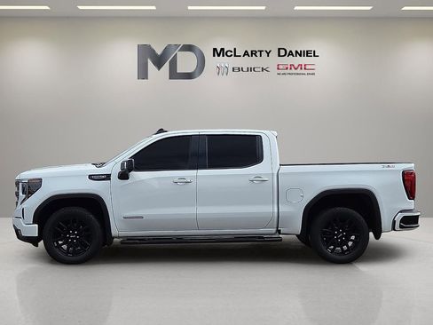 Used 2024 GMC Sierra 1500 Elevation w/ Elevation Premium Package image 3