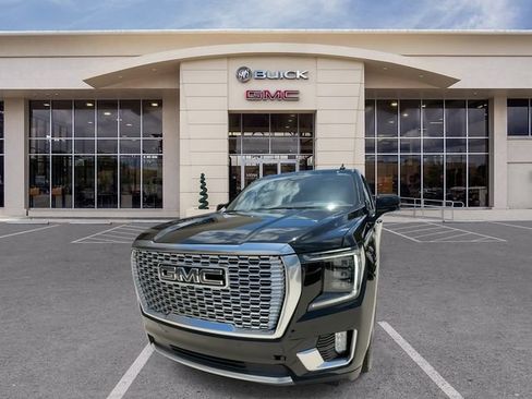 Used 2023 GMC Yukon XL Denali w/ Max Trailering Package RWD image 5