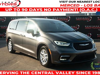 Used 2023 Chrysler Pacifica Touring-L