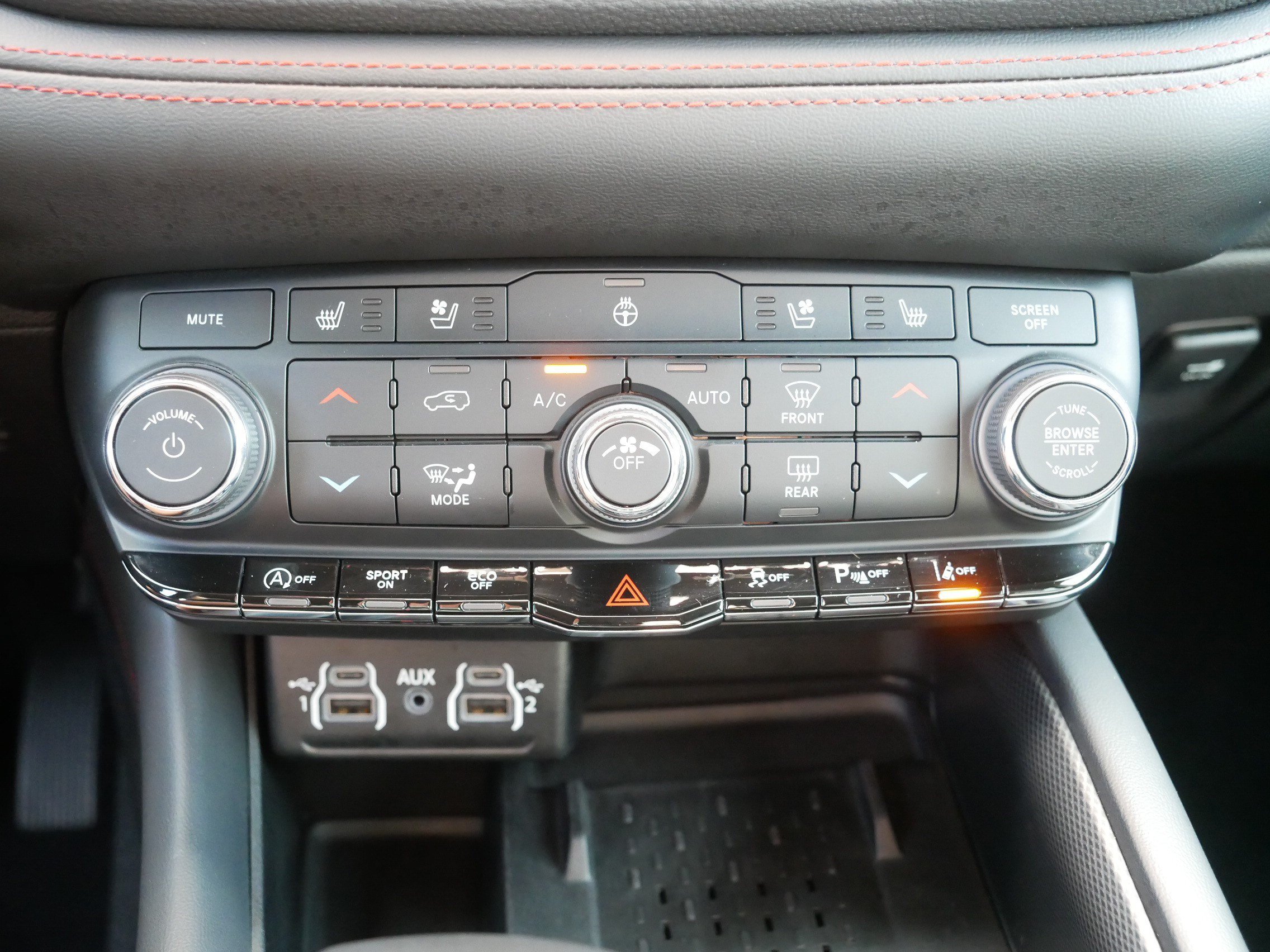 Used 2025 Dodge Durango GT AWD/4WD image 23