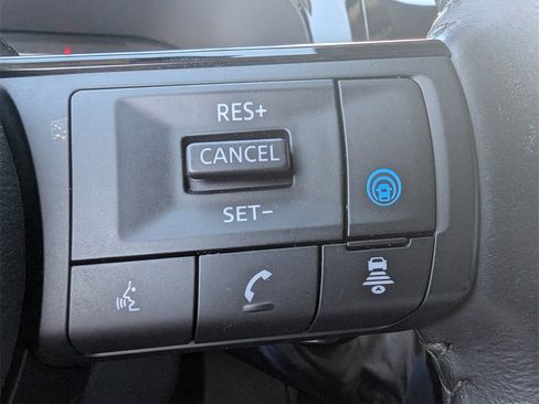 Used 2023 Nissan Pathfinder SL w/ SL Premium Package image 26