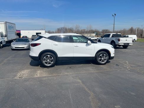 Used 2025 Chevrolet Blazer LT FWD image 7