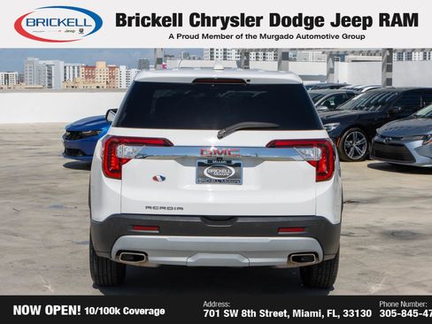 Used 2023 GMC Acadia SLE image 6