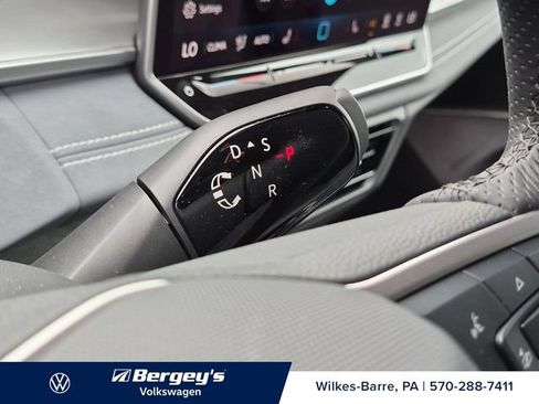 New 2026 Volkswagen Tiguan SE R-Line AWD/4WD image 21