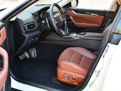 Used 2022 Maserati Levante Modena AWD/4WD image 52