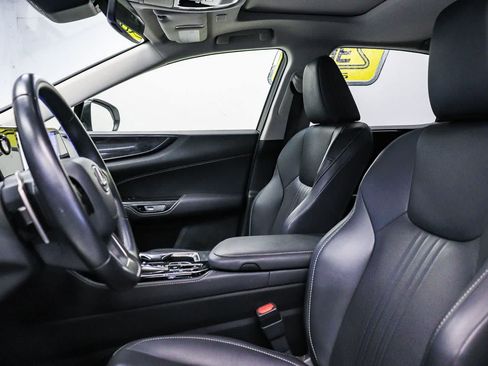 Used 2025 Lexus NX 250 FWD w/ Accessory Package (2T) image 18