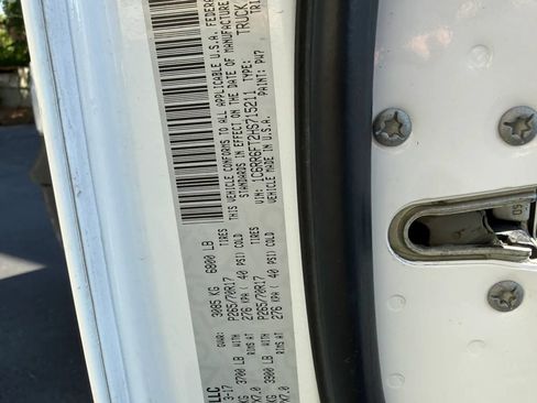 Used 2017 RAM 1500 Tradesman RWD image 23