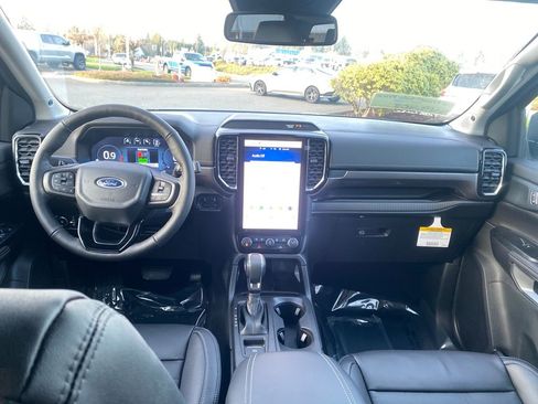 New 2025 Ford Ranger Lariat w/ FX4 Off-Road Package image 24